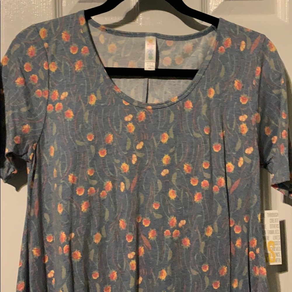 Lularoe BNWT XXS Perfect T